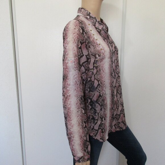DAYTRIP Top Size Small Animal Print Semi Sheer Button Down Blouse - Picture 7 of 13